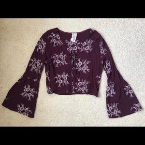 Bell sleeve top